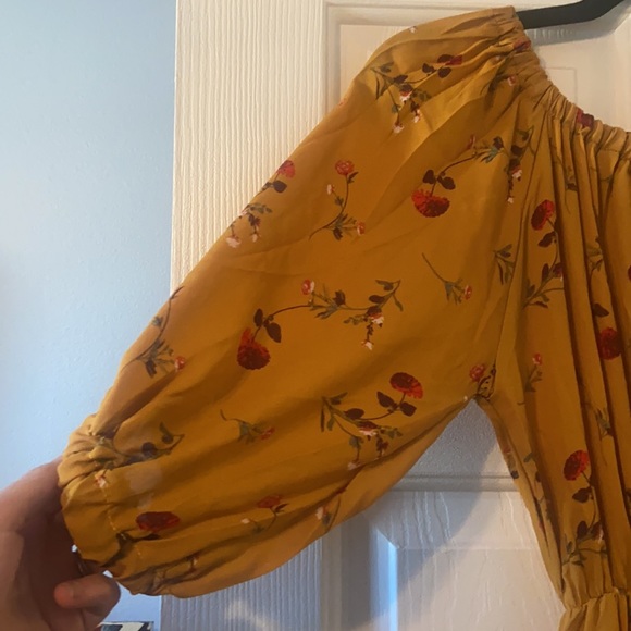 Mustard yellow floral jumpsuit - Picture 3 of 6